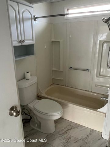 1142 Parkview Court NE, Palm Bay, FL 32907