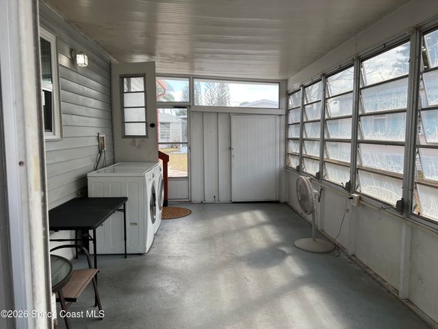 1142 Parkview Court NE, Palm Bay, FL 32907