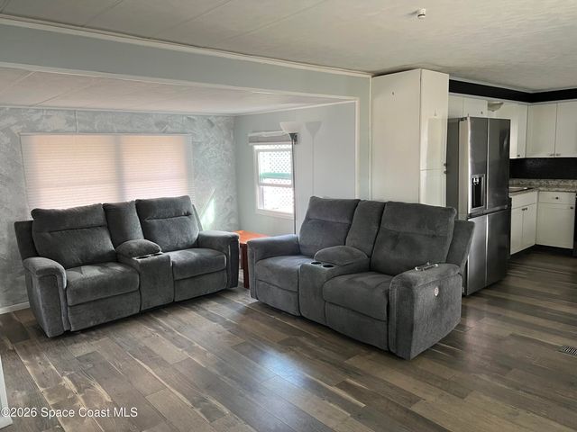 1142 Parkview Court NE, Palm Bay, FL 32907