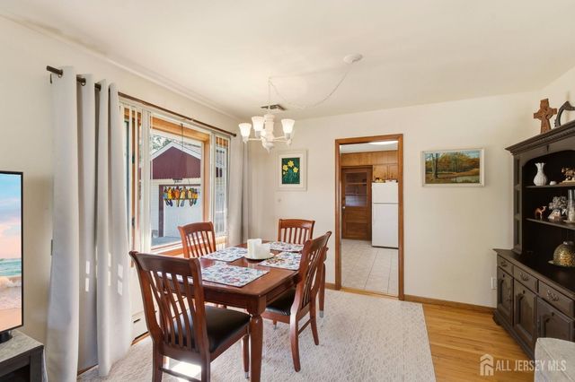 140 Lexington Avenue, Edison, NJ 08817
