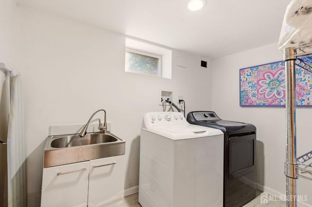 140 Lexington Avenue, Edison, NJ 08817