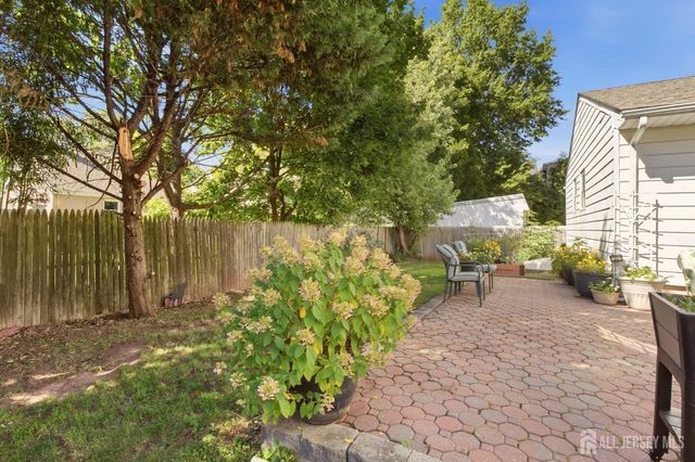 140 Lexington Avenue, Edison, NJ 08817