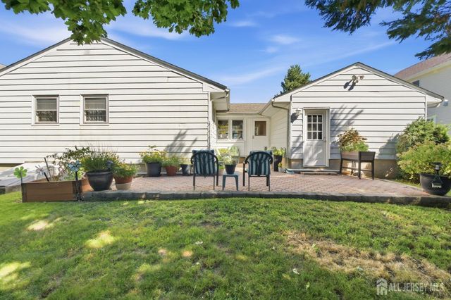 140 Lexington Avenue, Edison, NJ 08817