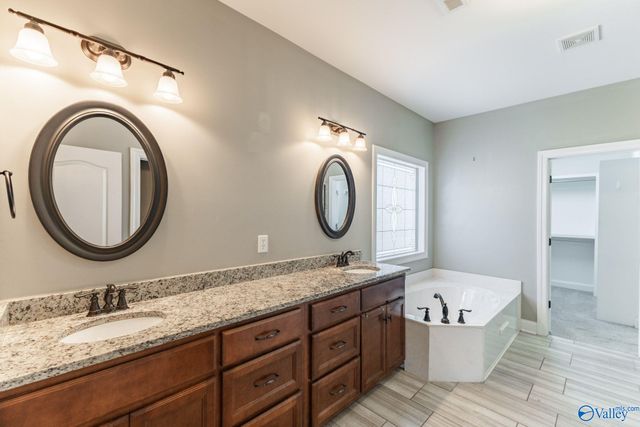 111 Rockhaven Drive NW, Madison, AL 35757