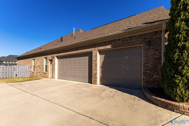 111 Rockhaven Drive NW, Madison, AL 35757