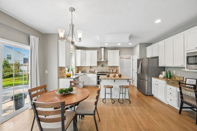 6177 Grove Walk Court, Noblesville, IN 46062