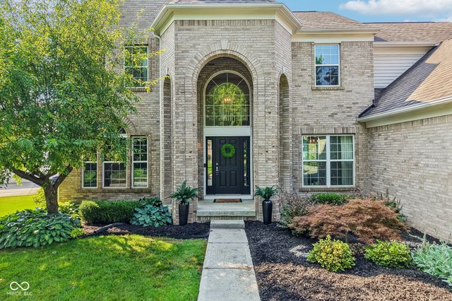 6177 Grove Walk Court, Noblesville, IN 46062