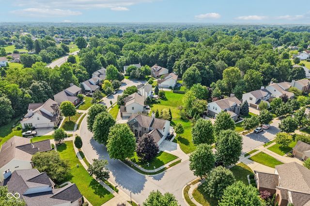 6177 Grove Walk Court, Noblesville, IN 46062