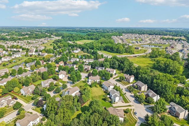 6177 Grove Walk Court, Noblesville, IN 46062