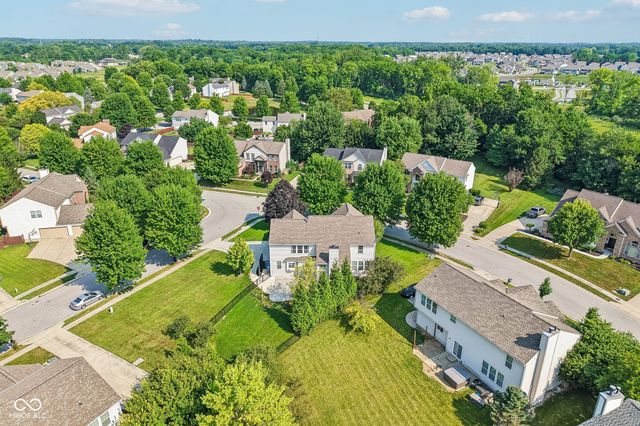 6177 Grove Walk Court, Noblesville, IN 46062