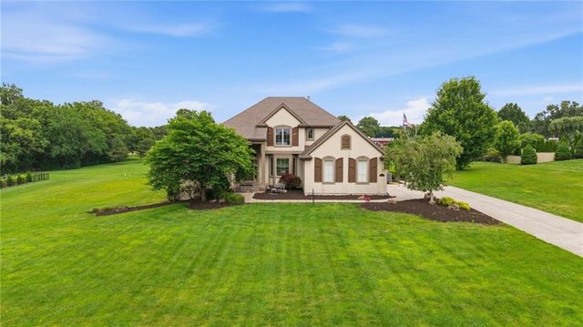 17317 S Wheatland Drive, Belton, MO 64012