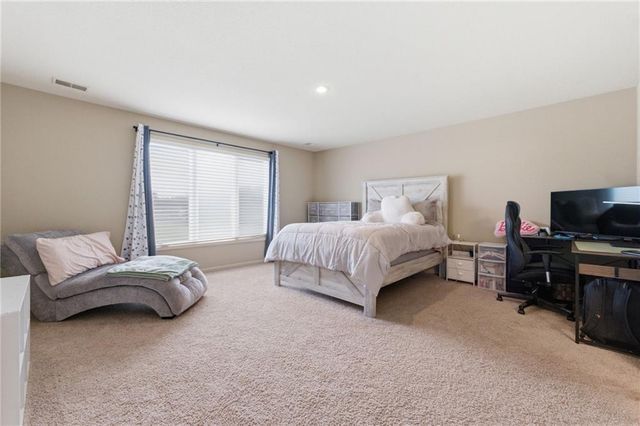 17317 S Wheatland Drive, Belton, MO 64012