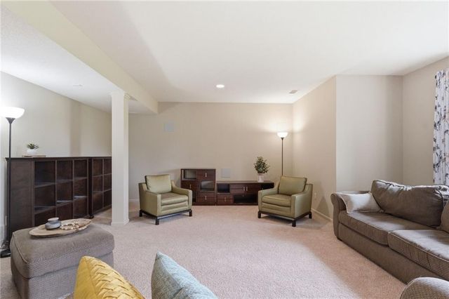17317 S Wheatland Drive, Belton, MO 64012