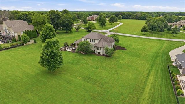 17317 S Wheatland Drive, Belton, MO 64012