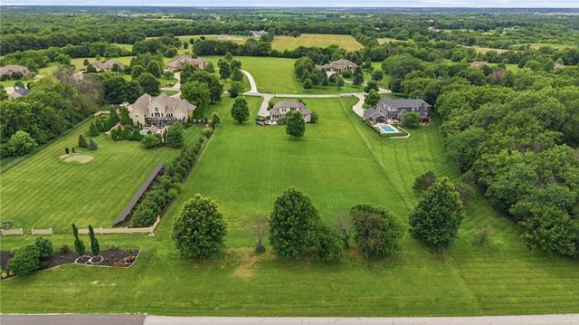 17317 S Wheatland Drive, Belton, MO 64012
