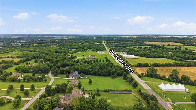 17317 S Wheatland Drive, Belton, MO 64012