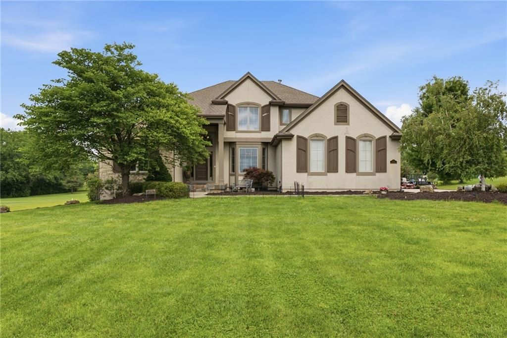 17317 S Wheatland Drive, Belton, MO 64012
