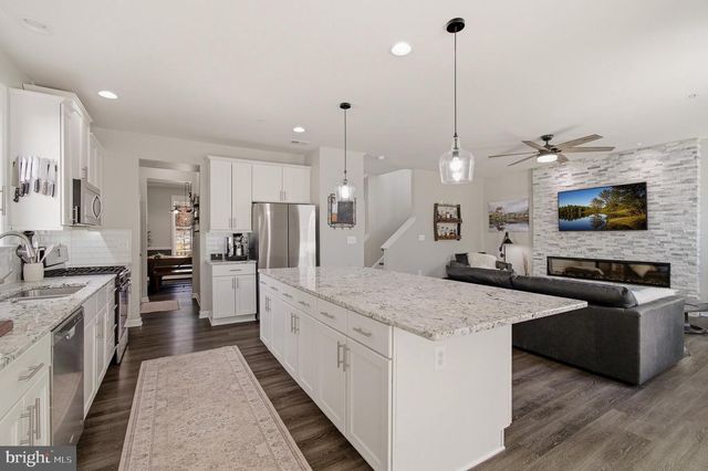 1406 BECKNEL AVE, Odenton, MD 21113