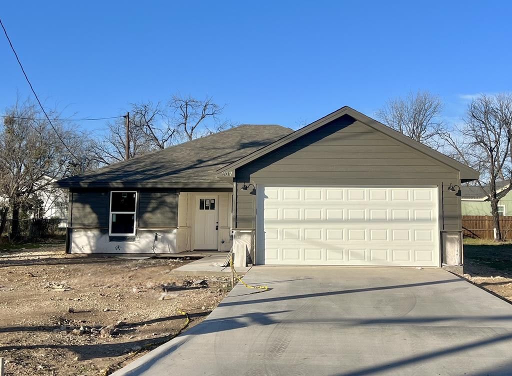 807 N Van Buren Street, San Angelo, TX 76901