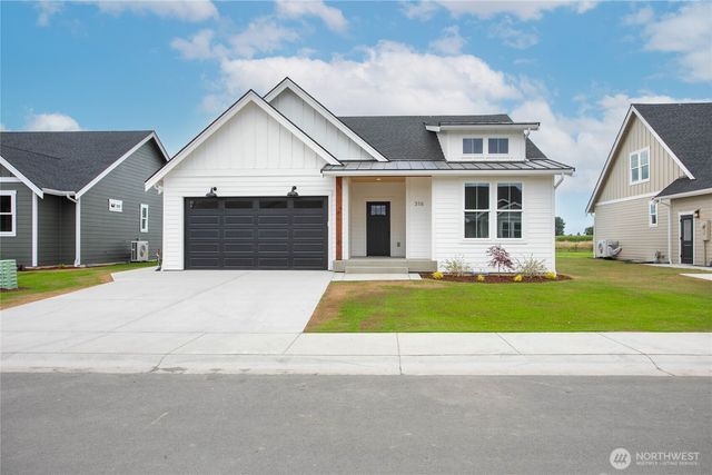 316 W 3rd Street, Everson, WA 98247