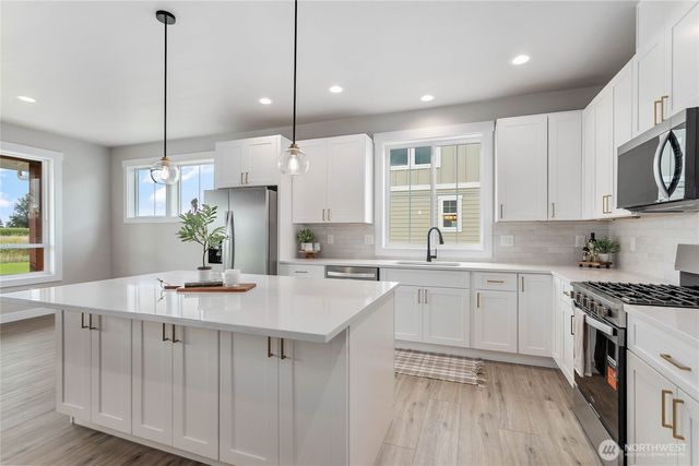 316 W 3rd Street, Everson, WA 98247