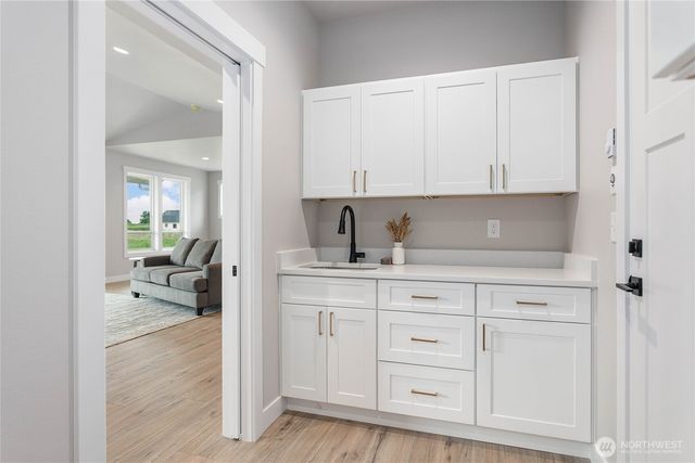 316 W 3rd Street, Everson, WA 98247