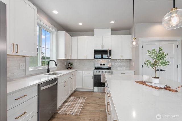316 W 3rd Street, Everson, WA 98247