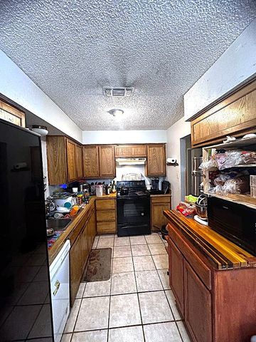 6608 Central Avenue, North Richland Hills, TX 76182