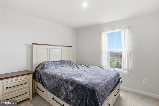 124 PERIDOT DR, Chambersburg, PA 17202