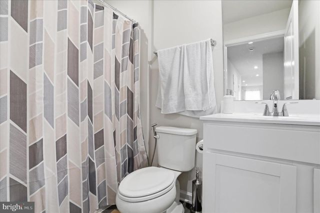124 PERIDOT DR, Chambersburg, PA 17202