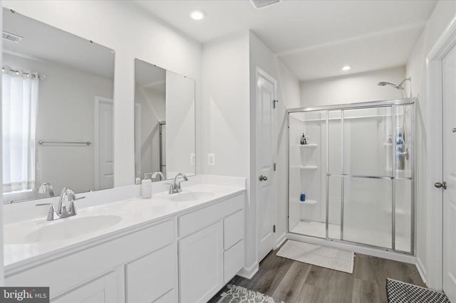 124 PERIDOT DR, Chambersburg, PA 17202