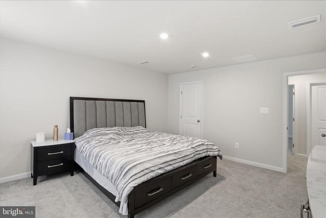 124 PERIDOT DR, Chambersburg, PA 17202