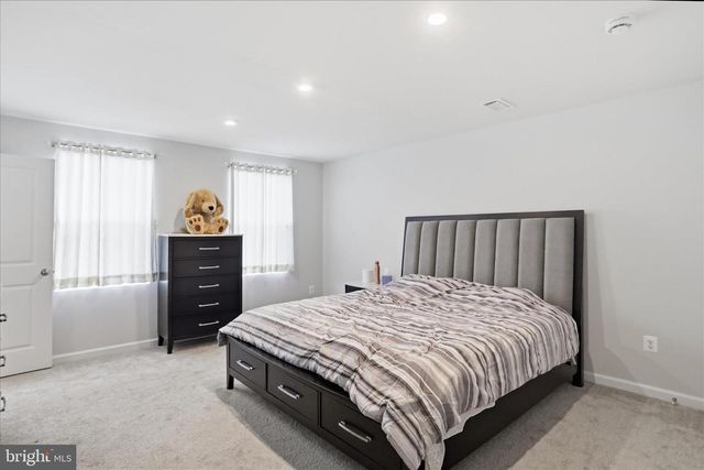 124 PERIDOT DR, Chambersburg, PA 17202