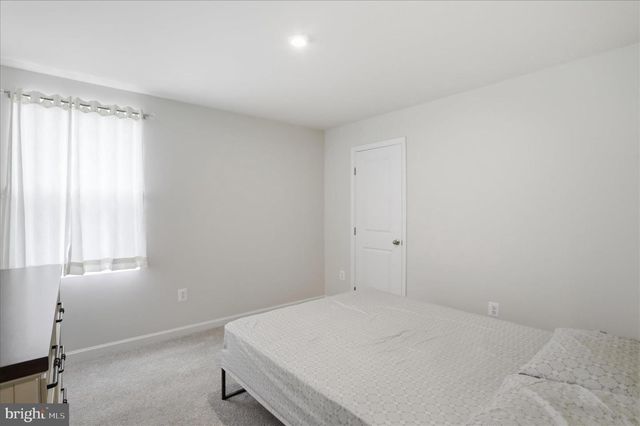 124 PERIDOT DR, Chambersburg, PA 17202