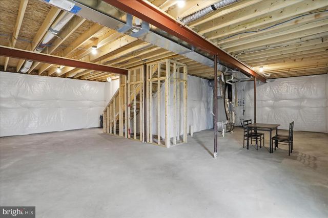 124 PERIDOT DR, Chambersburg, PA 17202