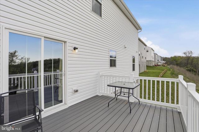 124 PERIDOT DR, Chambersburg, PA 17202