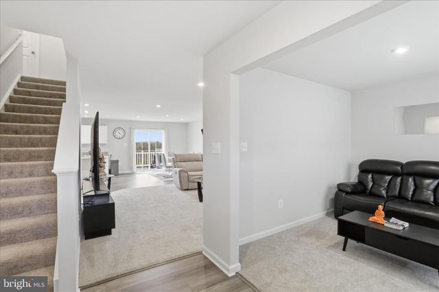 124 PERIDOT DR, Chambersburg, PA 17202