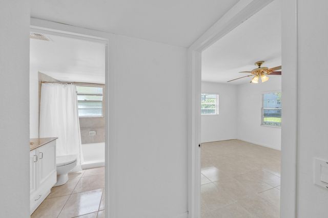 169 Suffolk E, Boca Raton, FL 33434