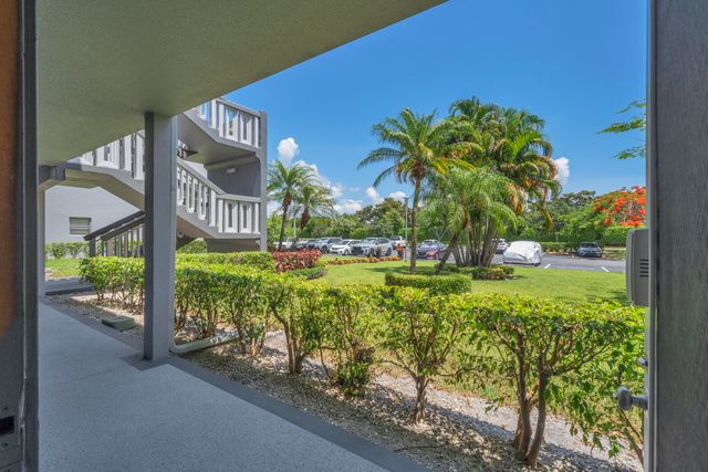 169 Suffolk E, Boca Raton, FL 33434