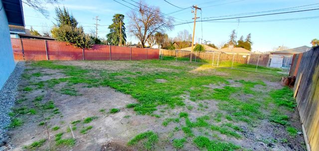 24 Church St, Empire, CA 95319