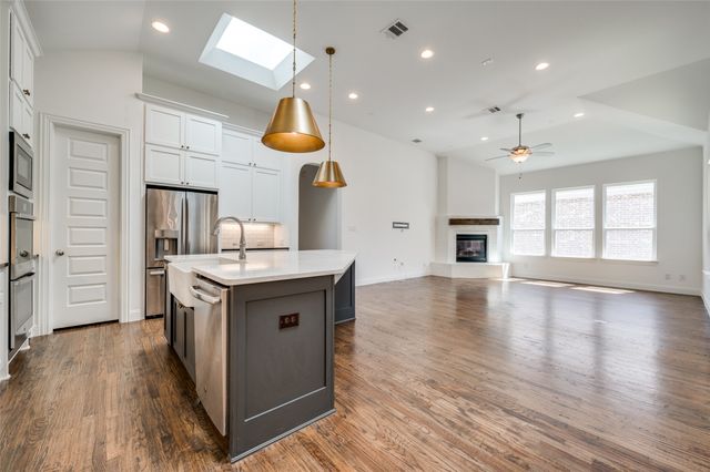 3884 Sevilla Drive, Frisco, TX 75034