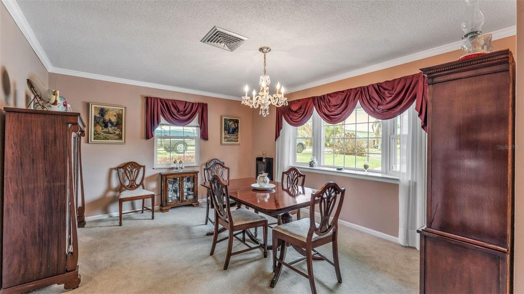 Image 18 of property listing at 901 WOODWARD STREET, Lakeland, FL 33803