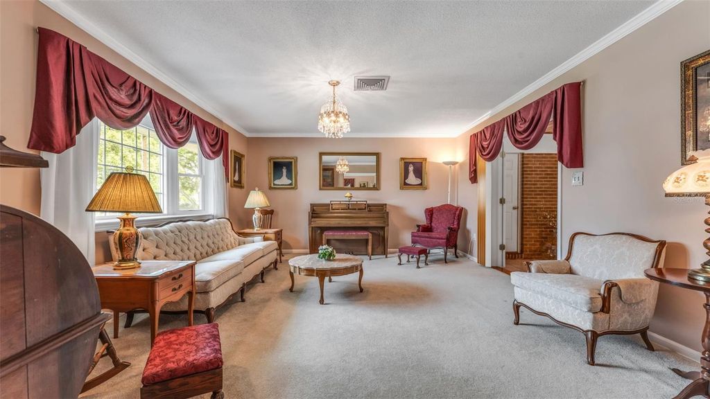 Image 22 of property listing at 901 WOODWARD STREET, Lakeland, FL 33803