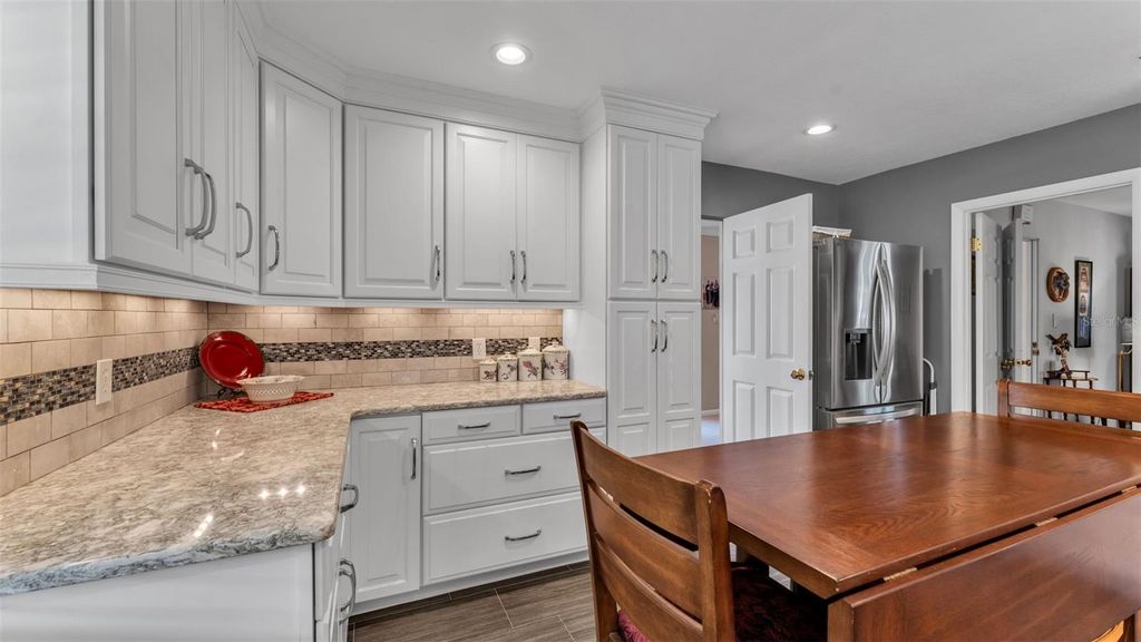 Image 6 of property listing at 901 WOODWARD STREET, Lakeland, FL 33803