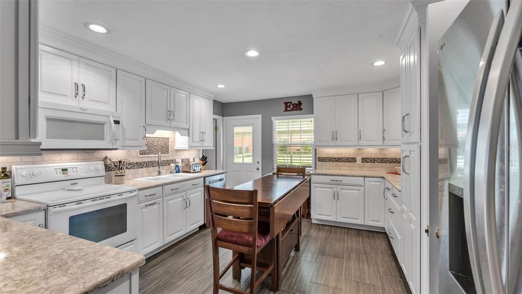 Image 8 of property listing at 901 WOODWARD STREET, Lakeland, FL 33803