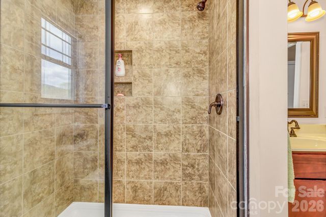 122 Craggy Street, Black Mountain, NC 28711