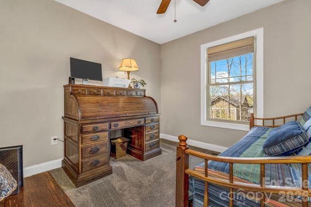 122 Craggy Street, Black Mountain, NC 28711
