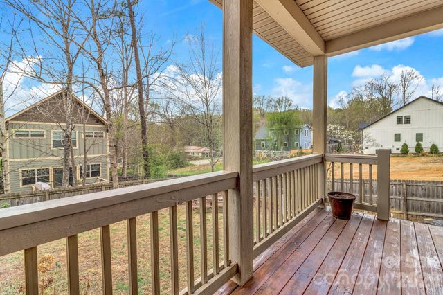 122 Craggy Street, Black Mountain, NC 28711