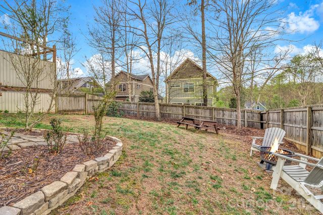 122 Craggy Street, Black Mountain, NC 28711