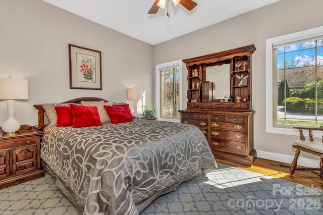 122 Craggy Street, Black Mountain, NC 28711